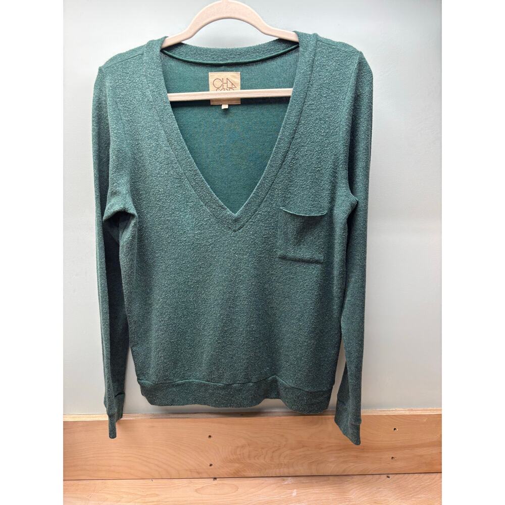 NWT Chaser/Revolve Long V-neck Top in Deep Green, Medium